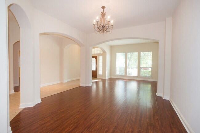 Building Photo - Spacious Butter Cup Creek Single Story!