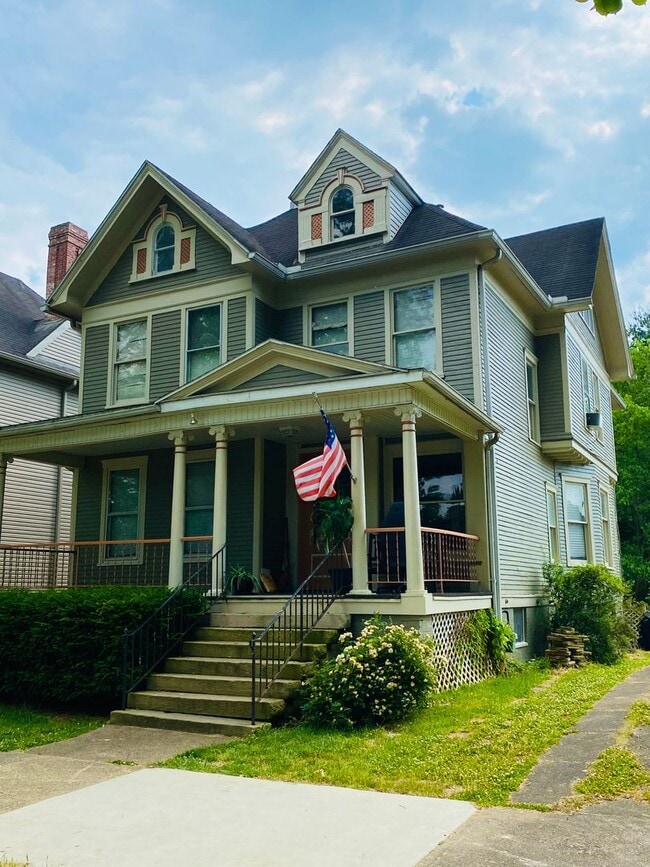 Building Photo - 507 Second Street Marietta, OH