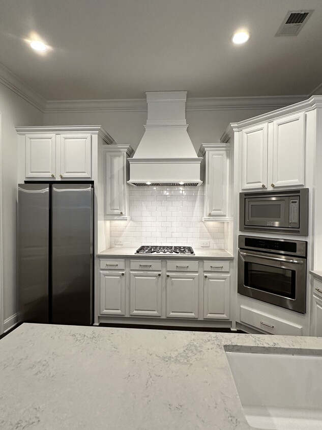 Foto principal - 1165 Westhaven Blvd