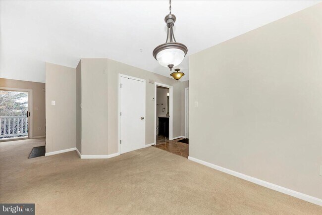 Building Photo - 13205 Cloppers Mill Dr