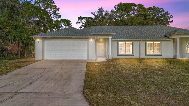 Building Photo - 612 Oakwood Pl