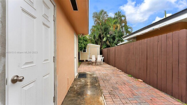 Foto del edificio - 7410 NW 2nd Terrace