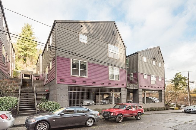 Goose Hollow Townhomes Apartments Portland, OR