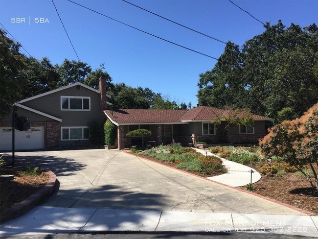 Building Photo - 2109 Hadden Rd