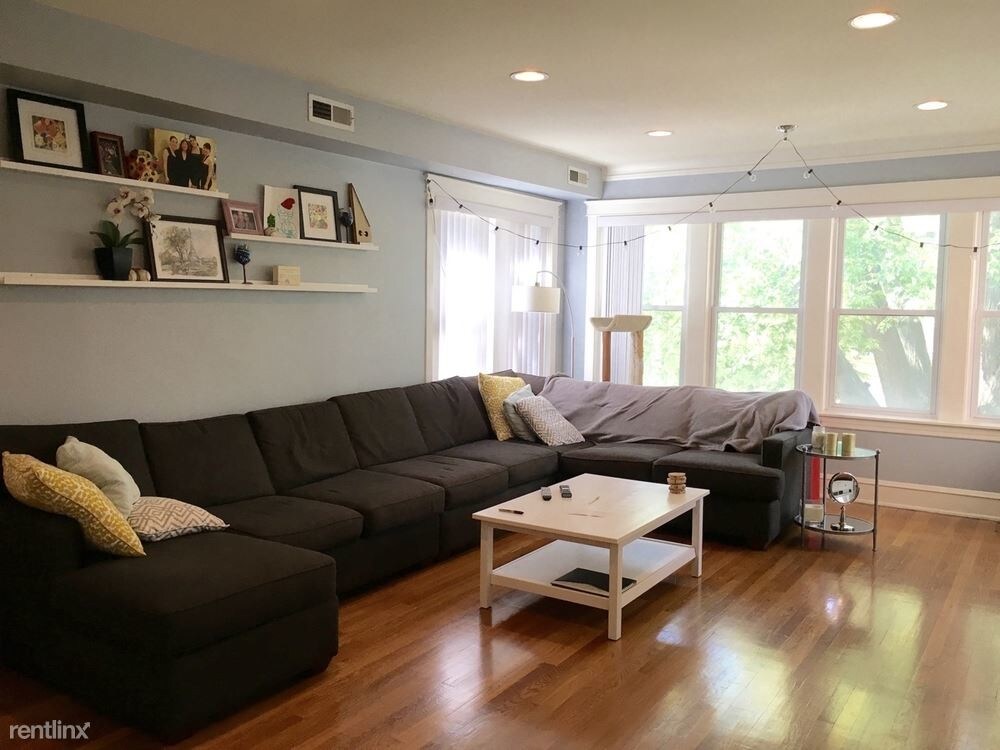 Primary Photo - 2 br, 2 bath Condo - 2255 W Huron St