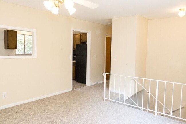 Building Photo - 8330 Middle Rd