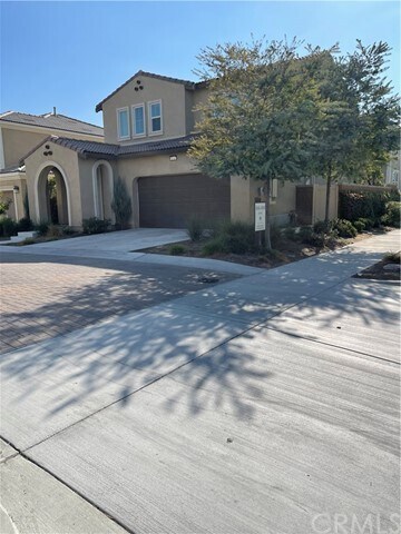 Foto del edificio - 3240 E Mt Rainier Drive