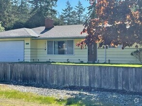 Building Photo - 2474 N Victoria Way