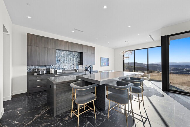 Foto del edificio - 577 Overlook Rim Dr