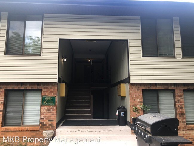 Building Photo - 601 Vista Ave