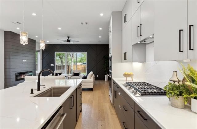 Building Photo - 2333 Vagas St