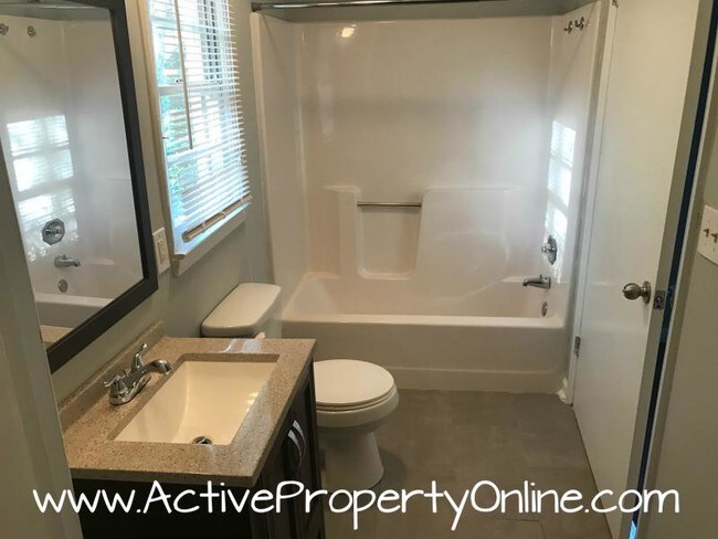 Foto del edificio - 1061 S Pine Knoll Dr