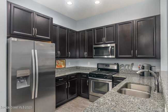 Foto del edificio - 3465 Sedge Dr