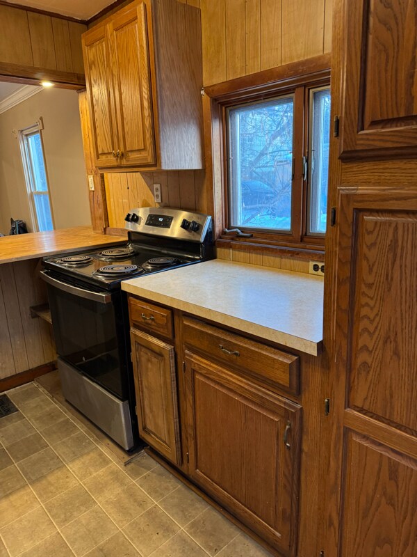 Building Photo - 18 1/2 Mettowee St