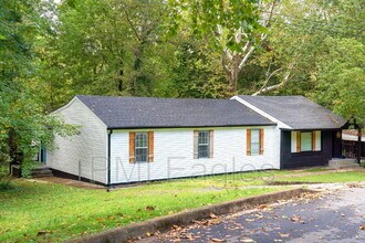 Building Photo - 1016 Swift Dr