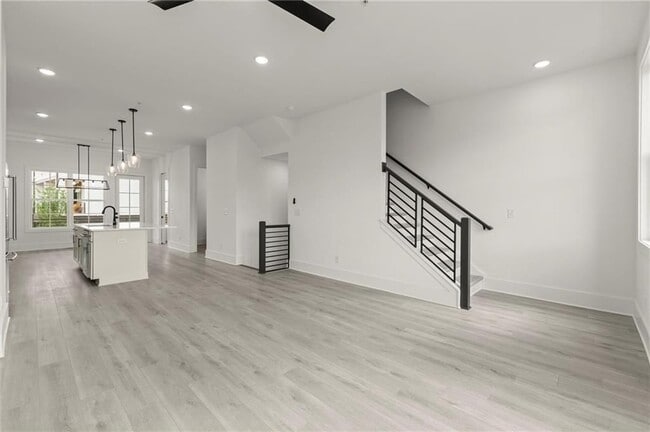 Building Photo - 673 soul Aly