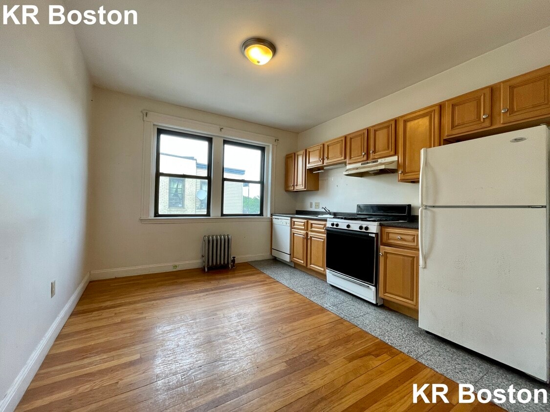 Primary Photo - 27 Egremont Rd