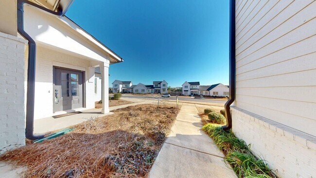 Foto del edificio - Spacious and Well Maintained 3 Bedroom Townhome in Woodward Oaks