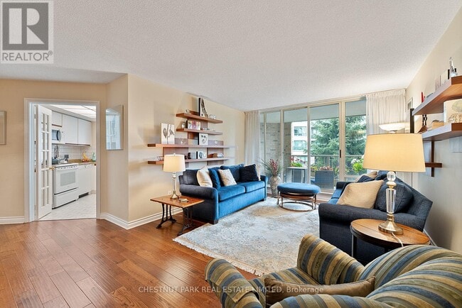 Building Photo - 215 The Donway W