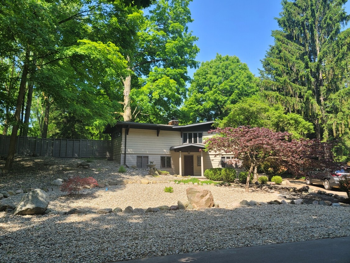 Photo - 4473 Maumee Dr (Okemos, MI)