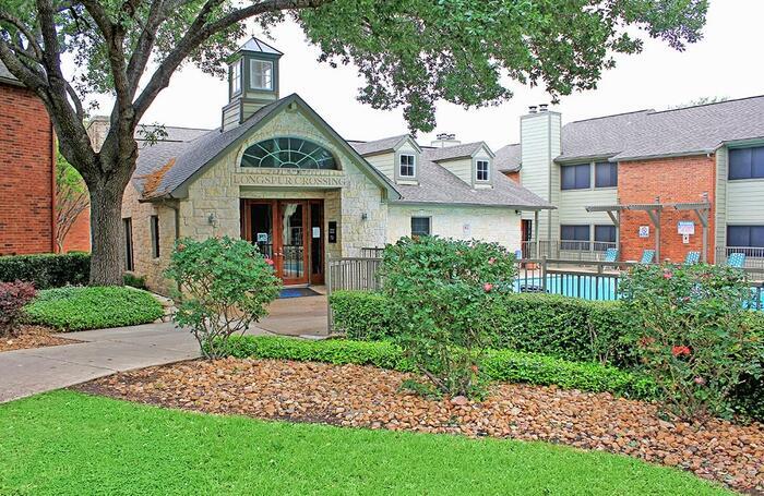 Foto principal - 701 W Longspur Blvd