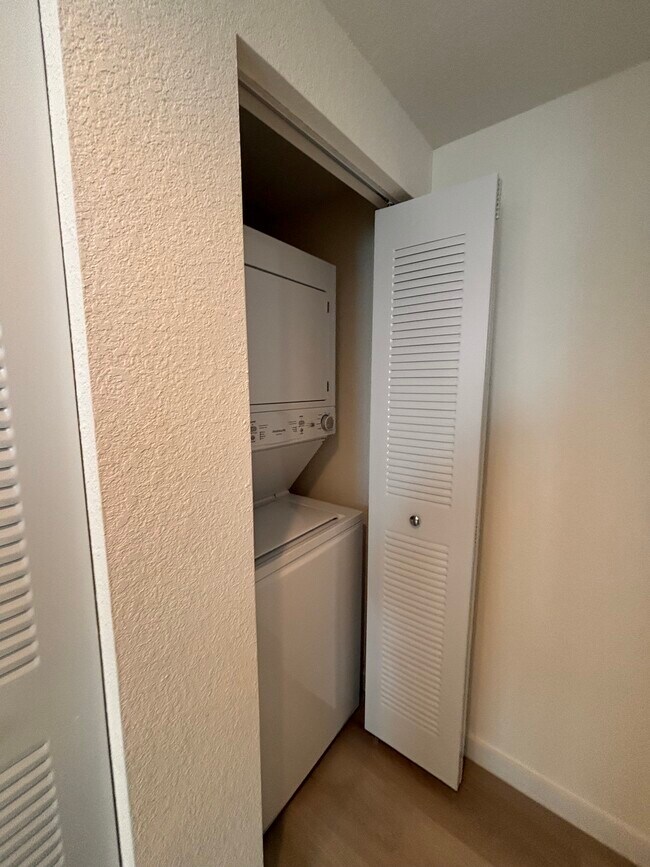 Foto del edificio - 2389 NE 172nd St