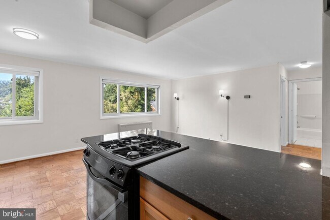 Building Photo - 4570 MacArthur Blvd NW