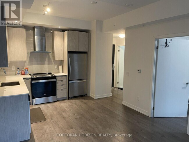 Building Photo - 55 Duke St W