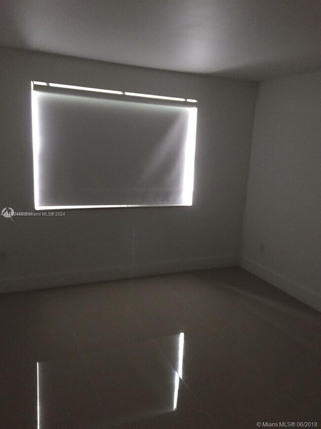 Foto del edificio - 4600 NW 79th Ave