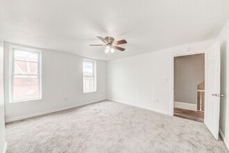 Building Photo - 744 Proctor Wy