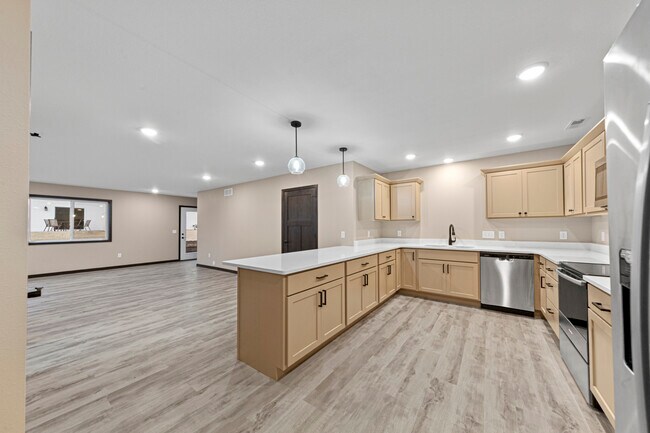 Foto del edificio - 3200 Noble Dr
