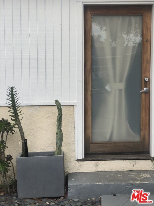 Foto del edificio - 5803 Irvine Ave