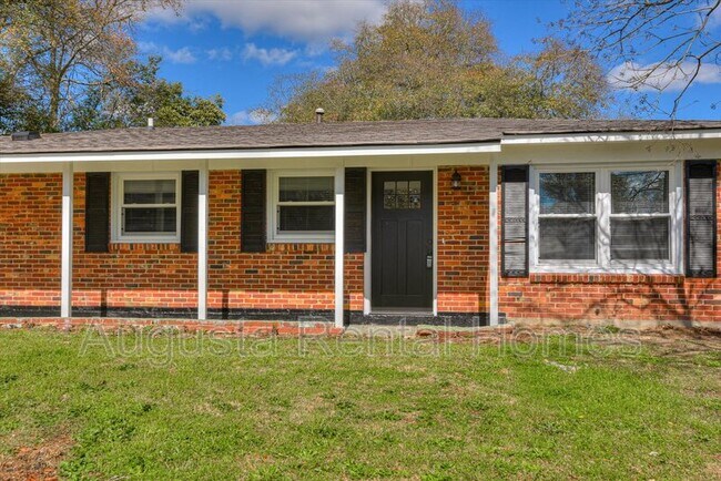 Building Photo - 2513 Parkway Dr