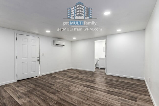 Photo - 123 Main St Apartment