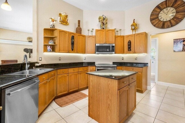 Building Photo - 17150 89th Pl N