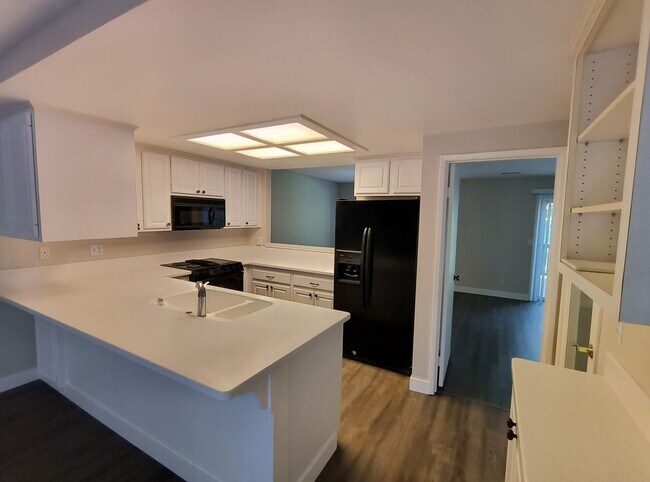 Foto del edificio - 6805 Castillo Ct