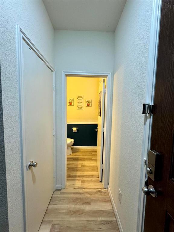 Foto del edificio - 4118 Lake Cypress Cir