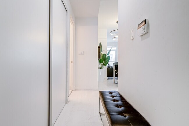 Photo du bâtiment - 50 Ordnance St