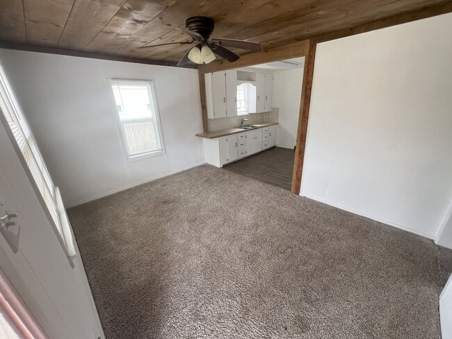 Building Photo - CONTRACT PENDING