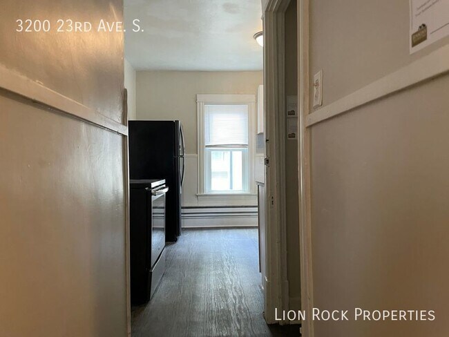 Building Photo - Exceptional Four Bedroom Luxury