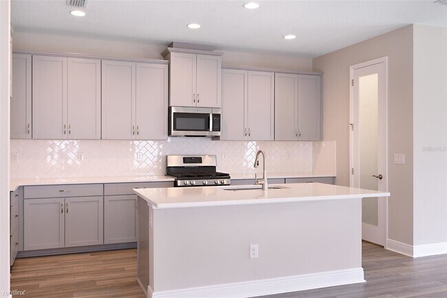 Building Photo - 3 br, 3 bath House - 14610 R Horse Trot Road
