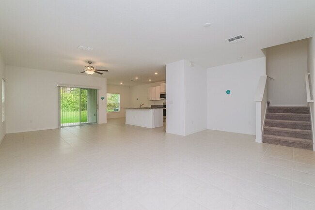 Foto del edificio - 7310 Spring Snowflake Ave