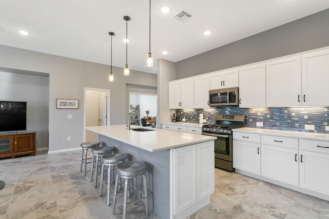 Foto del edificio - 39589 S Summerwood Dr