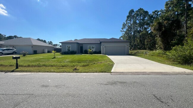 Foto del edificio - ADORABLE 3 Bedroom / 2 Bathroom Home in Pa...