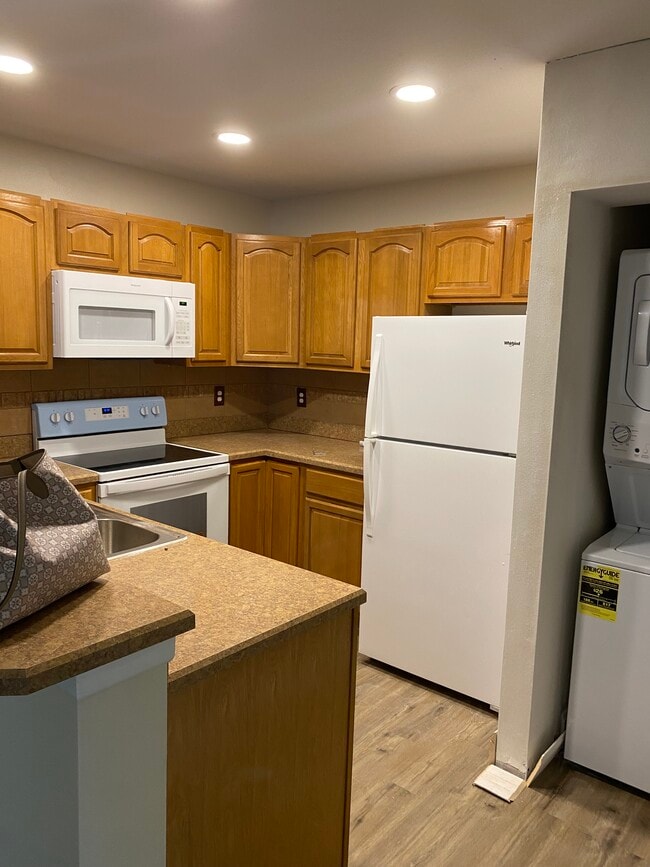 Foto del edificio - 1431 Sheafe Ave NE