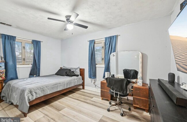 Foto del edificio - 1011 Duvall Hwy
