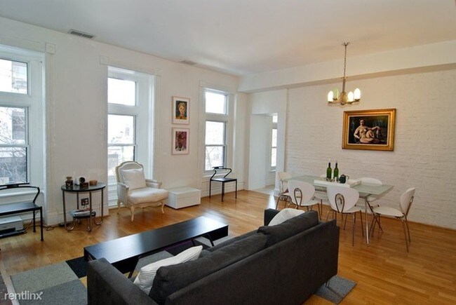 Foto del edificio - 2 br, 2 bath Condo - 156 W Huron St