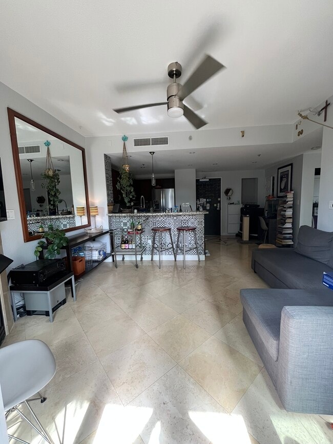 Foto del edificio - 1277 Kettner Blvd