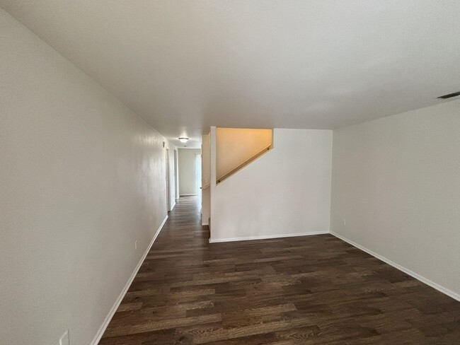 Building Photo - 3 Bed, 2.5 Bath Townhome In The Churchill ...