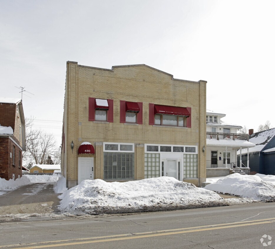 Primary Photo - 430 N Washington Ave